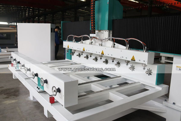 GC1530-8R Multi Heads 8 Spindle 8 Rotary Axis Cnc Router Machine For 3D Furniture Legs