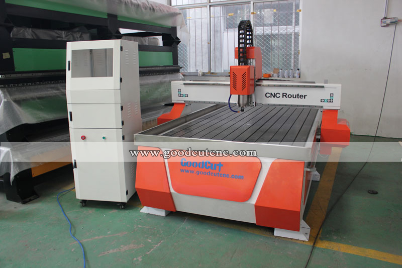 GC1325W 1325 CNC Router with Water Tank for Wood Aluminum
