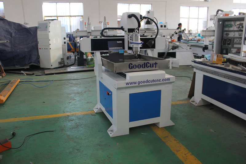 GC6060 High Precision Table Moving CNC Router with Water tank for Soft Metal Aluminum Copper