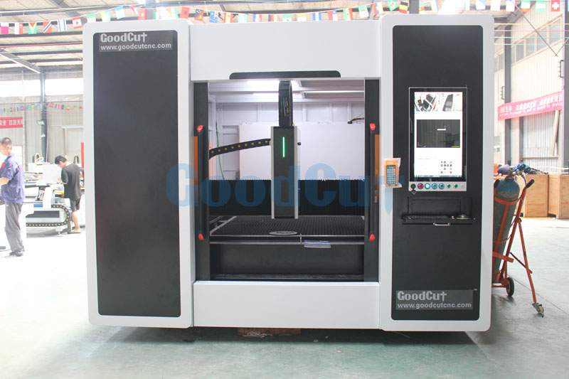 GC1530FC-D Fiber Laser Cutting Machine with Exchange Table and Cover for Metal Cutting