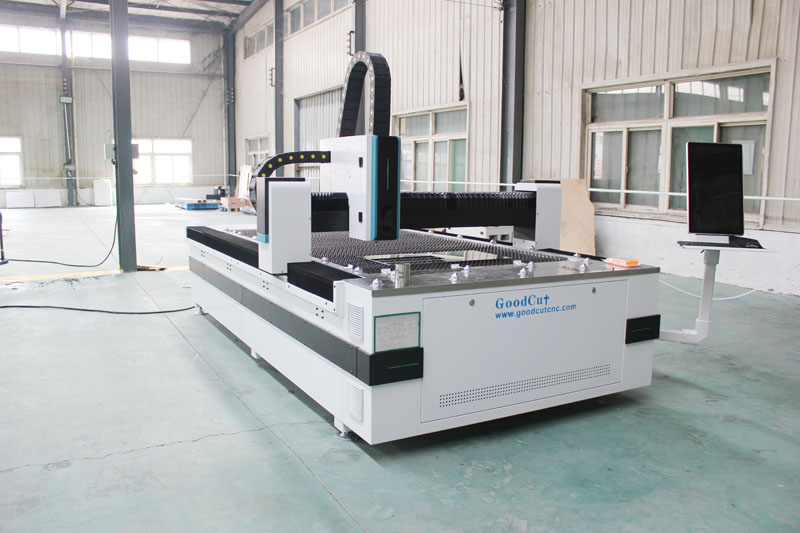 1000W 1500W 2000W Fiber Laser Machine for Cutting 5mm Stainless Steel Metal Sheet