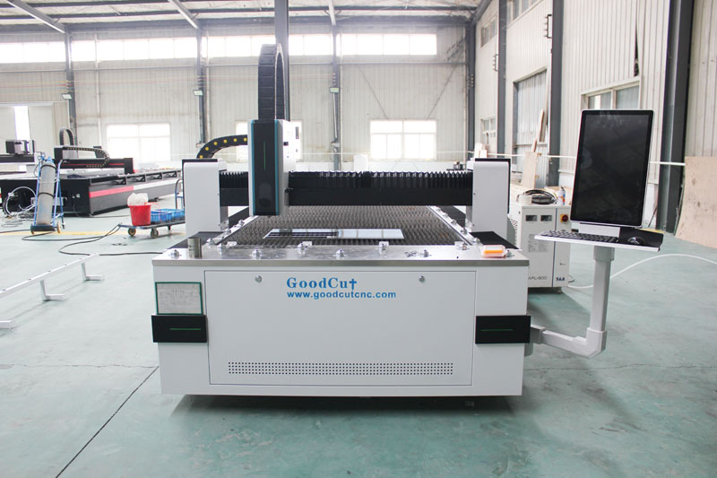GC1530F 1000W 1500W 2000W Fiber Laser Machine for Cutting 5mm Stainless Steel Metal Sheet