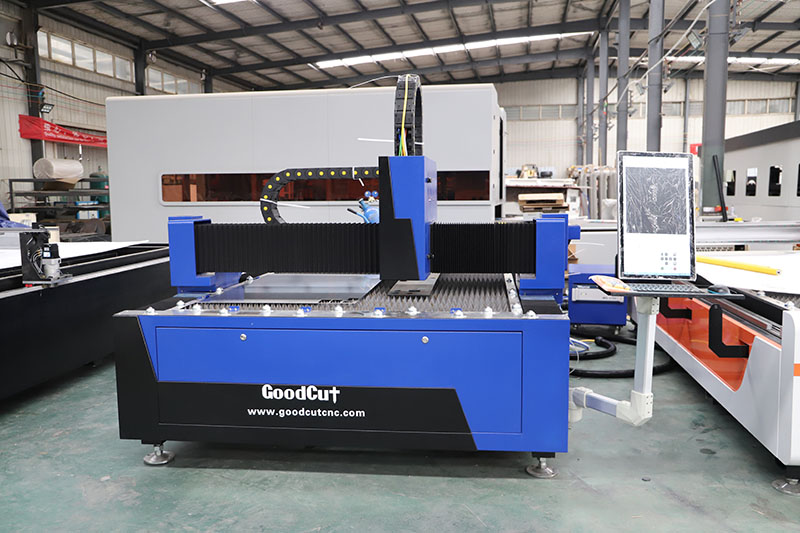 GC1530F High Quality Fiber Laser Cutting Machine with New Design